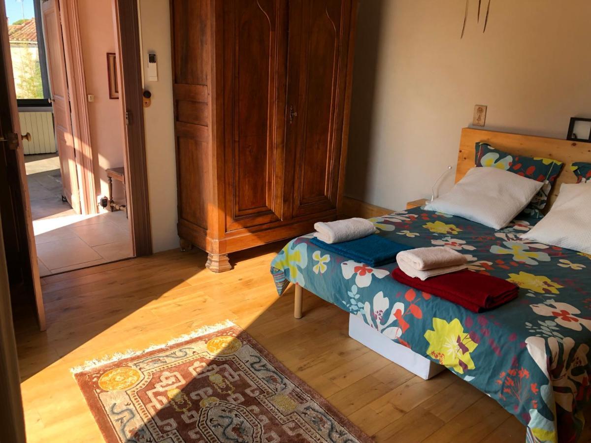 Maison Au Calme Au Coeur De Village Saint-Georges-dʼOrques Esterno foto
